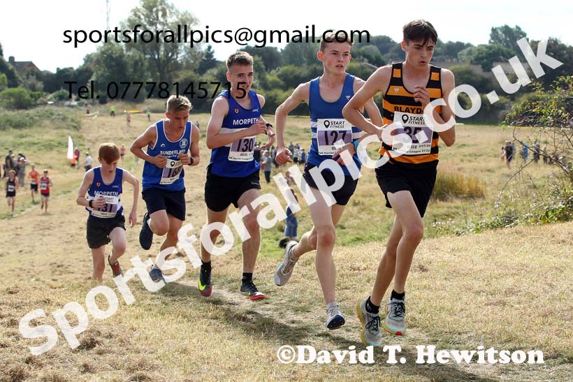 Mens under-17s 2021 North Eastern League, Wrekenton, Low Fell, Gateshead. Photo: David T. Hewitson/Sports for All Pics